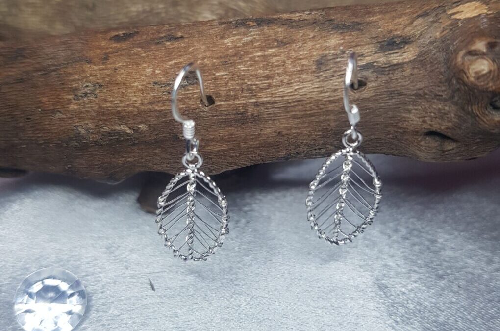 Wire Leaf Silver Earrings